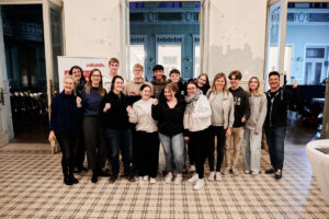Gruppenfoto von Jugendlichen