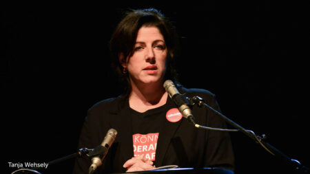 Tanja Wehsely auf der Bühne